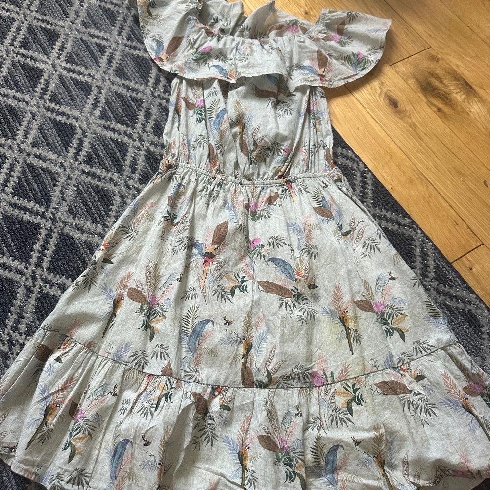 Girls dress tropical birds